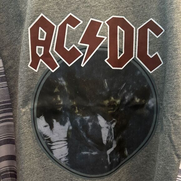 AC DC  Charcoal Striped Kimono Sleeve Top and Graphic Tee OS - Picture 4 of 7